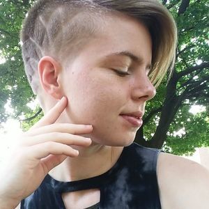 Meet your Posher, Meghan